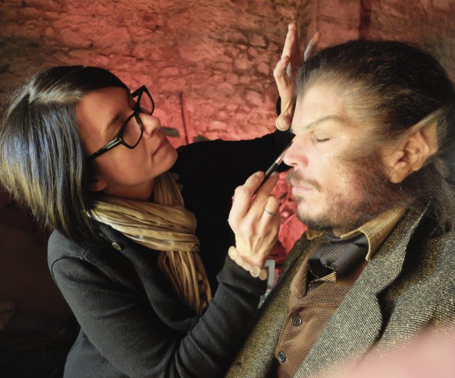 Alt: On-set checks on Josh Hartnett